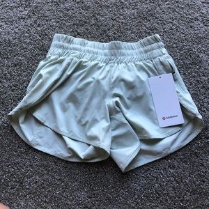 Lululemon tracker shorts